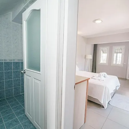 Cozy Triplex With Shared Pool Near Oludeniz In Fethiye *