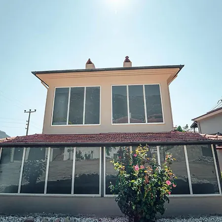 Cozy Triplex With Shared Pool Near Oludeniz In Fethiye 아파트 *